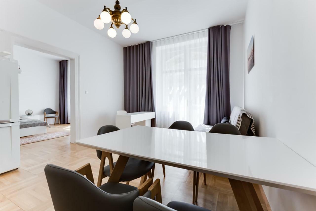 The Dancing House Residence, Two Bedroom Apartment With Balcony Near River! Prague Exterior photo